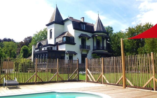 Luxury Mansion in Hastière-par-delà With Swimming Pool
