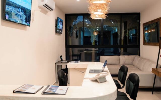 Hotel & Suites Yuca Ville