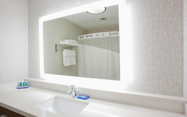 Holiday Inn Express Hotel & Suites Dickinson by IHG