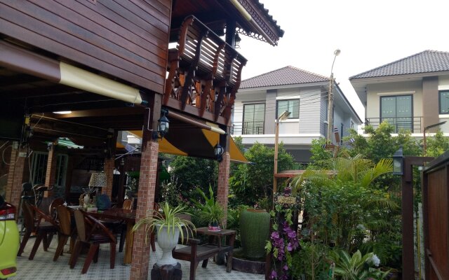 Ruenthip Homestay