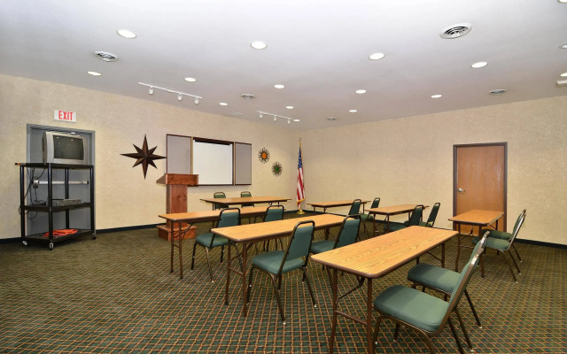 Best Western Plus Sparta Trail Lodge