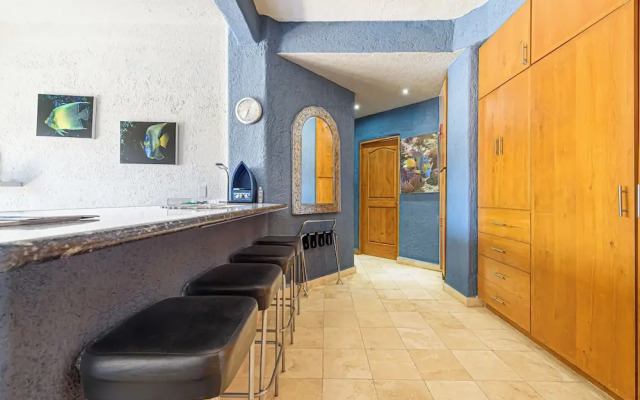 Marina Cabo Plaza 202