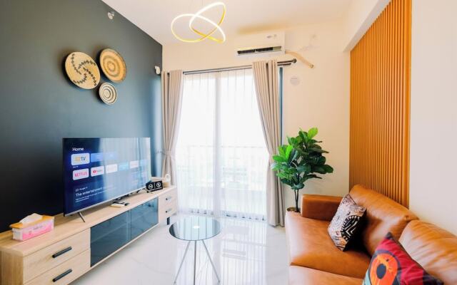 Modern Look 2Br At Sky House Bsd Apartment