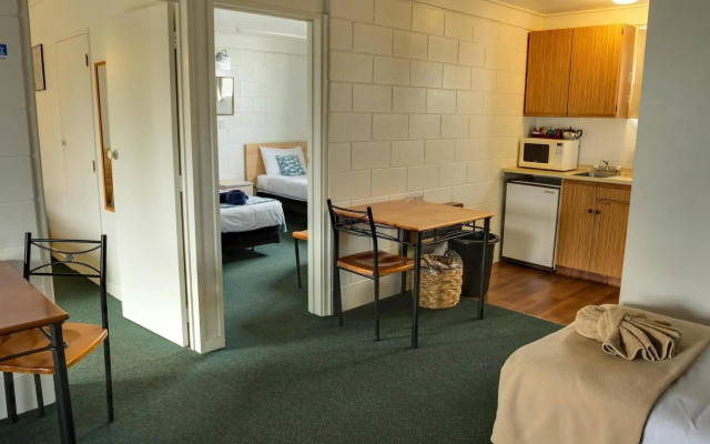 Alpha Motor Inn