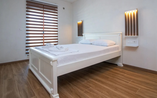 Sunset Bay Apartments