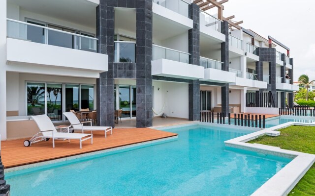 Z Casa Marea 2 Bedroom Condo by Redawning