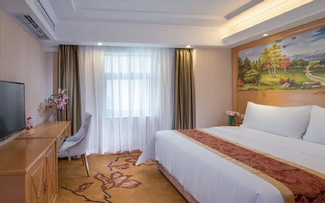 Vienna Hotel Shenzhen Xixiang Gushu Branch