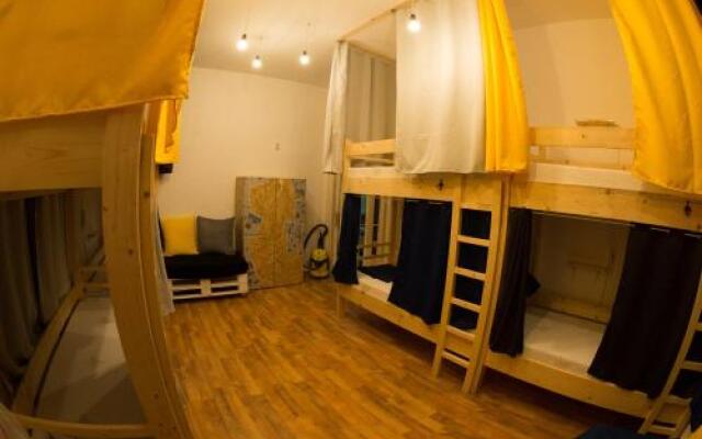 Cloud 9 Hostel