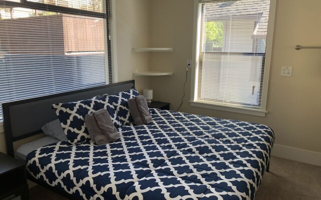 Seattle Vacation Home - Fremont House