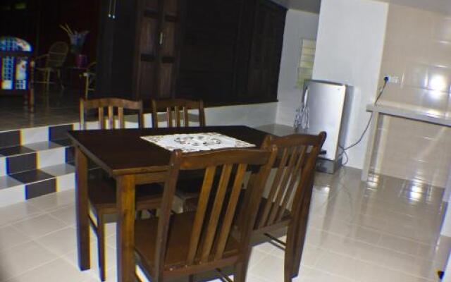 Holiday Home Sunshine Cenang
