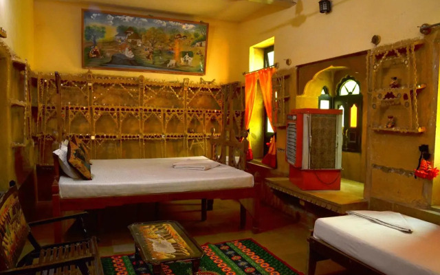 Deepak Hotel & Restaurant