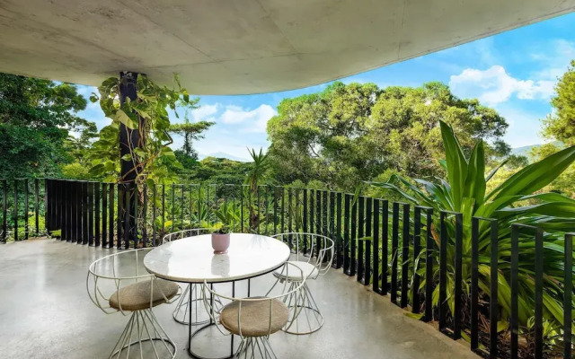 The Planchonella House - Eco Stay de Luxe