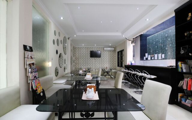 Airy Eco Radio Dalam Antene Tiga 10 Jakarta