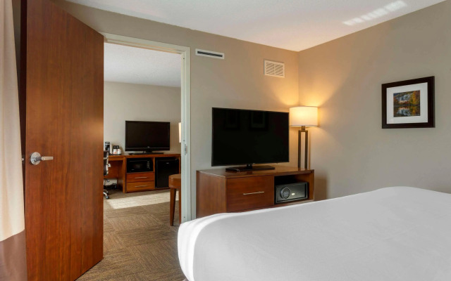 Comfort Inn & Suites Presidential