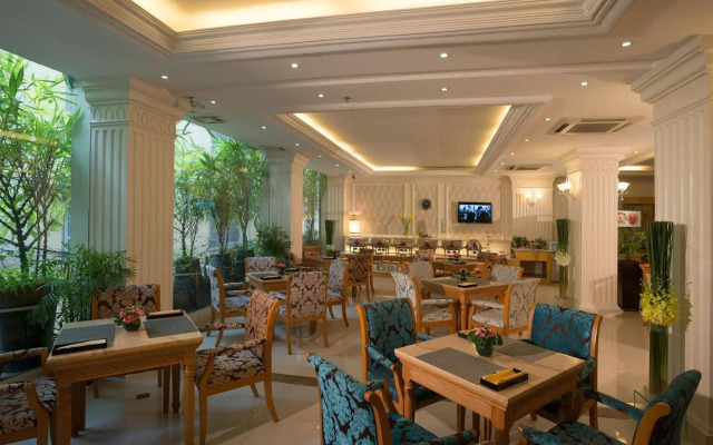 Silverland Sil Hotel