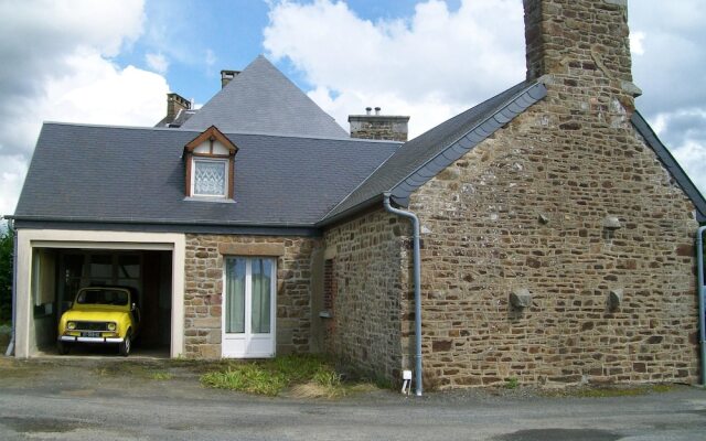 House With 3 Bedrooms in Reffuveille, With Furnished Garden and Wifi