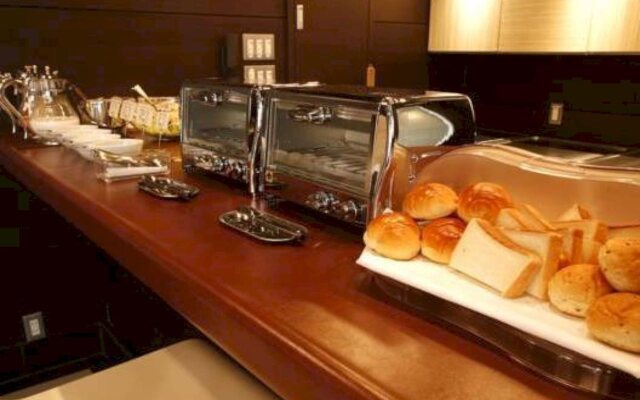 Nesthotel alt. Meguro Station