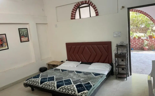 Tripti Hotel