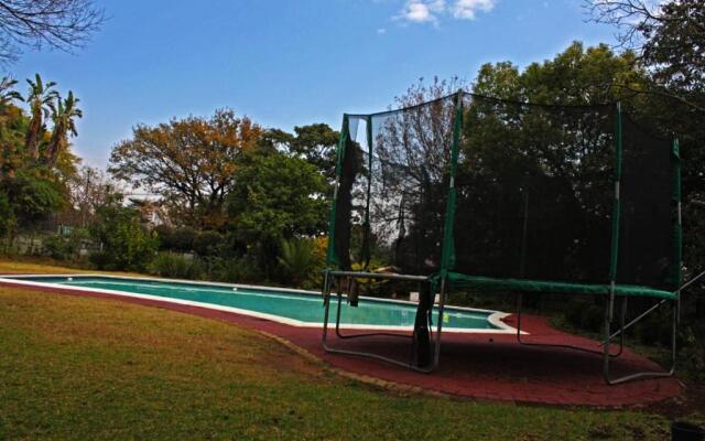 76 Darwin Guesthouse