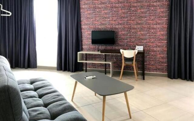 Jomstay Octagon Suite 1