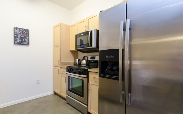 Hollywood 5BD Walk of Fame Studio