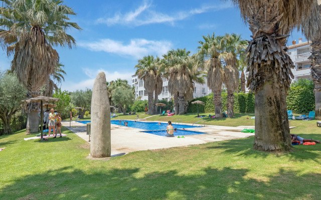 Snug holiday home in Villamartin with garden