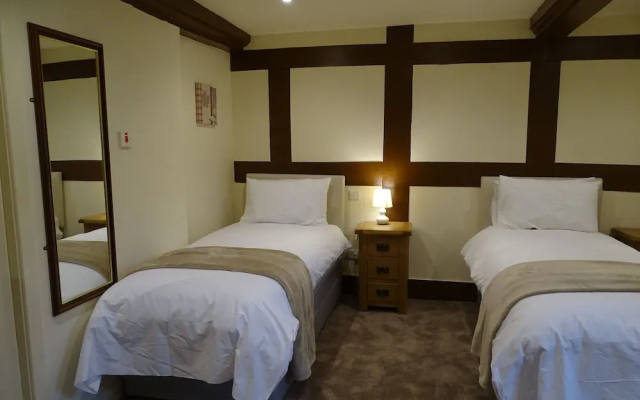 Ellesmere Hotel