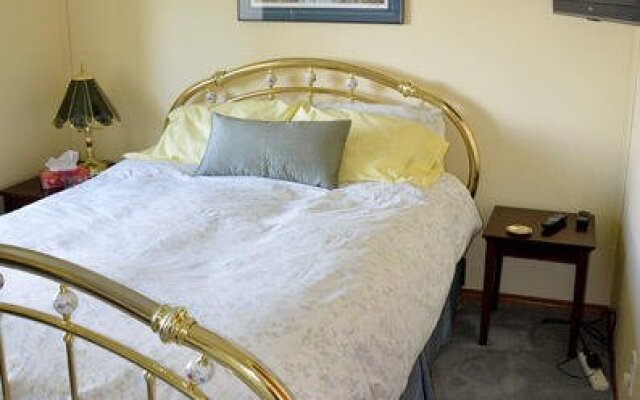 Gemstone Guest House and B&B