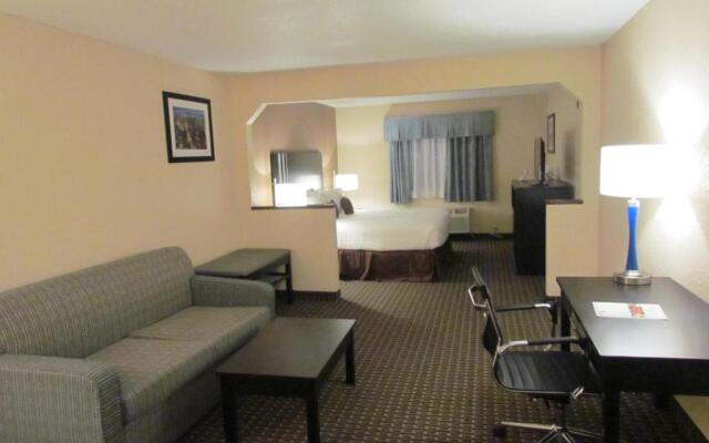 The Armada Inn & Suites Glendale Heights