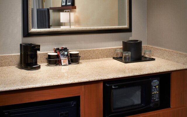Courtyard by Marriott Detroit Dearborn