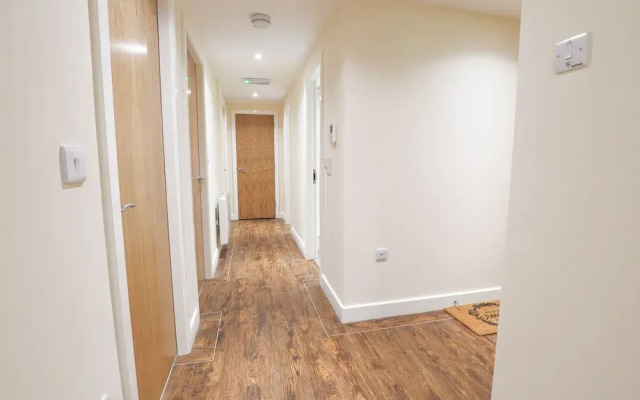 Stunning 3-bed Apartment