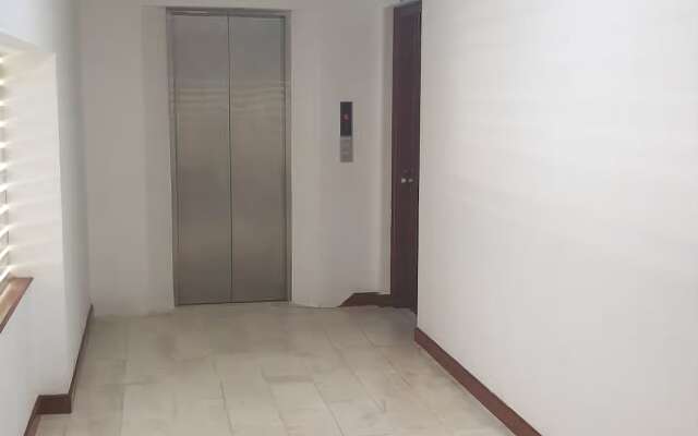 Venus Hotel - Massage & Sky Bar