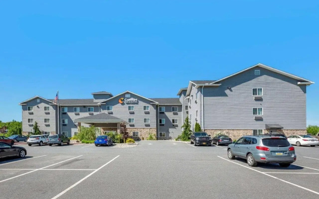 Comfort Inn & Suites Barnesville - Frackville