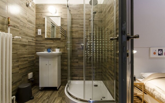 Bergamot Apartment