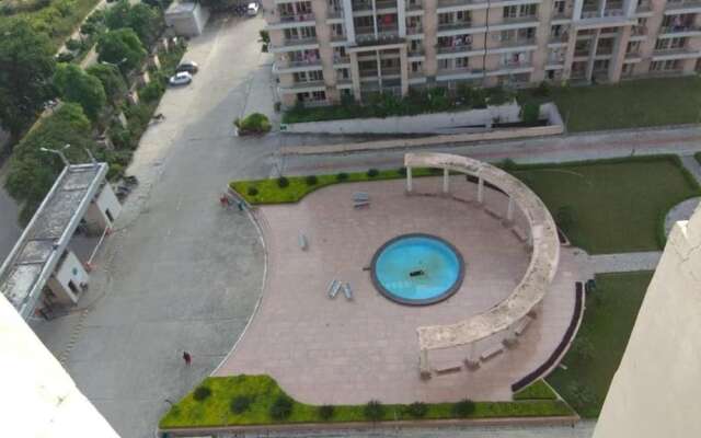 Beautiful Apartment Near Taj Mahal