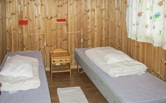 Amazing Home in Spangereid With 3 Bedrooms and Wifi