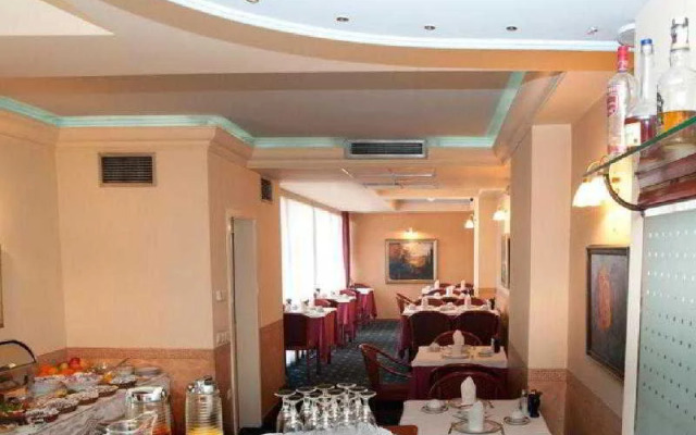 G Hotels