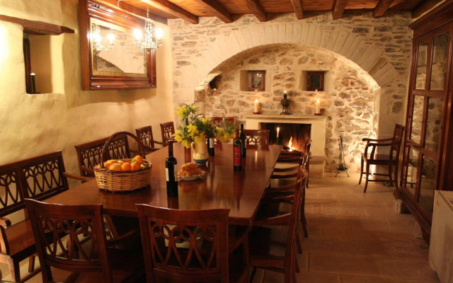 Pyrgos Petropoulaki