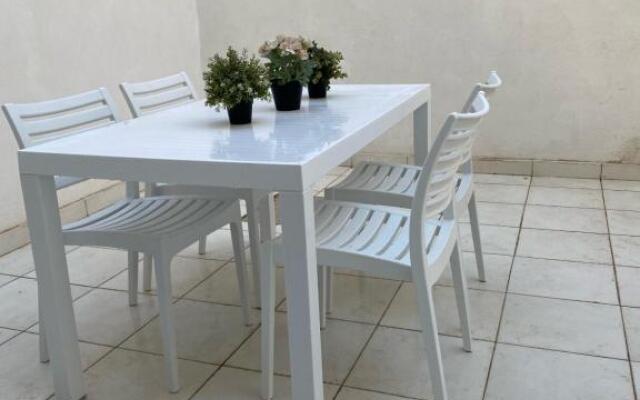 Modern 2 Bedroom Apartment (Msida)