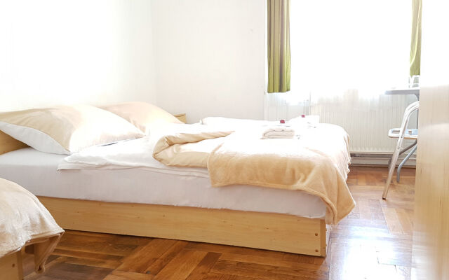 Westend Minihotel
