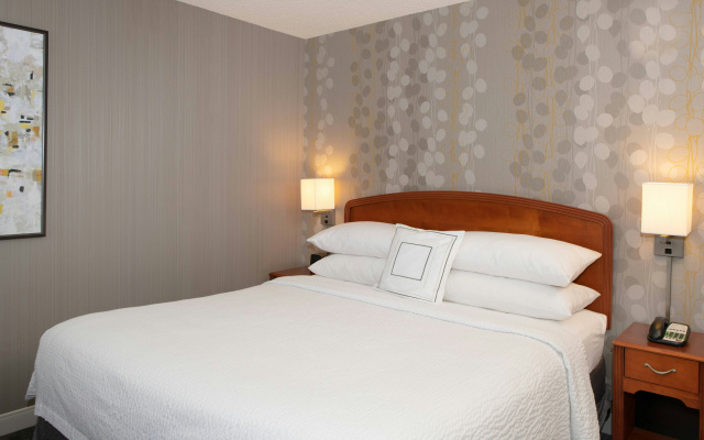 Courtyard by Marriott Newark Silicon Valley