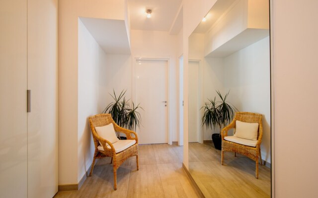 Victoria Apartment