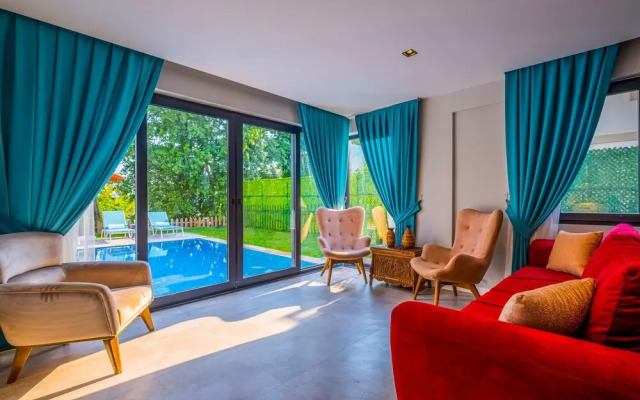 Lilly Villa 2