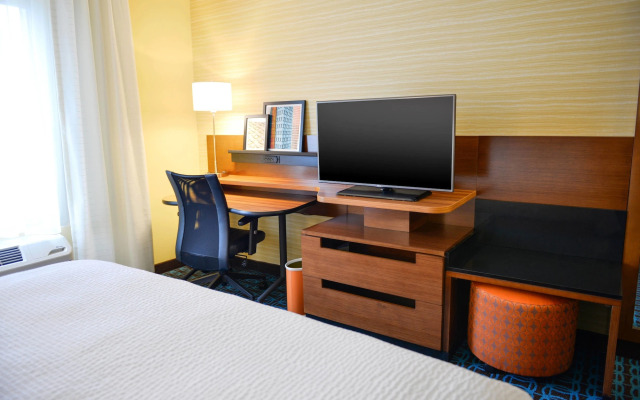 Fairfield Inn & Suites Canton South