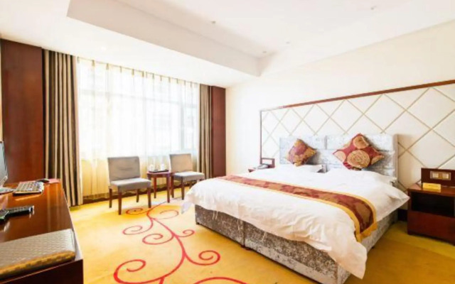 Shixing Hotel