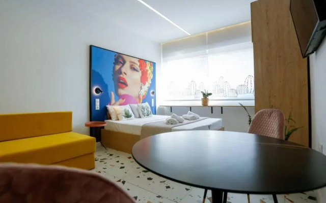 Valory #5 Aesthetic Stay