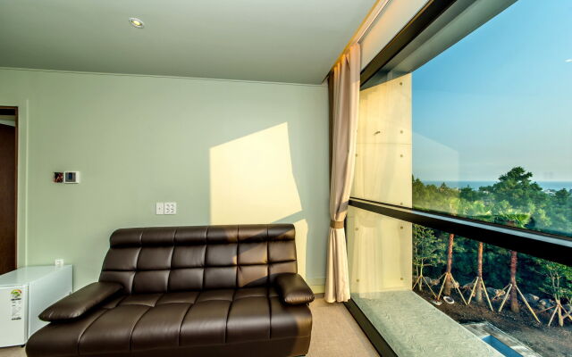 Sunrise Hotel Jungmun
