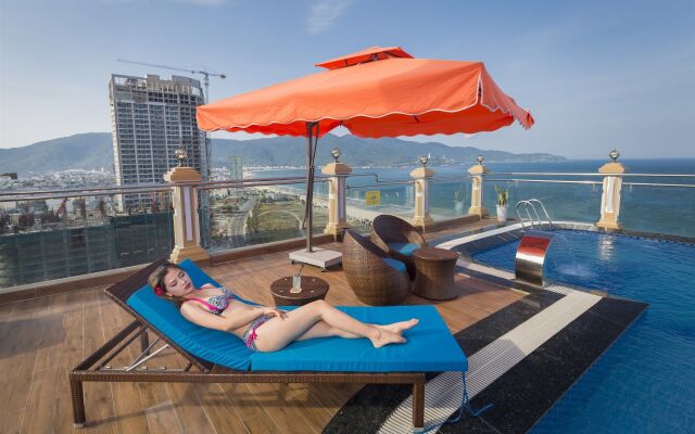 7 Seven Sea Hotel
