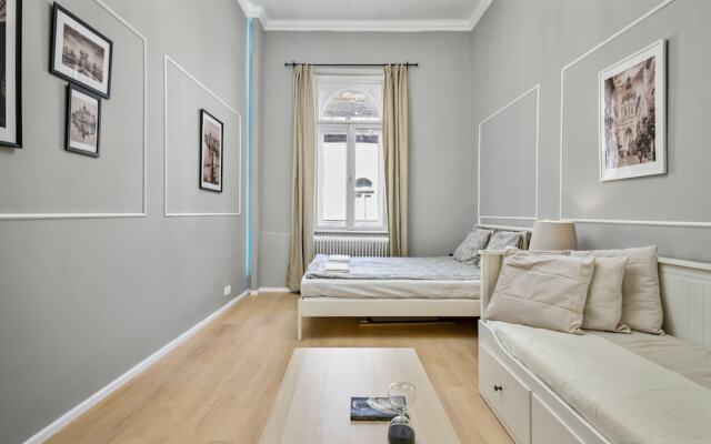Venus Apartments - Akacfa street I