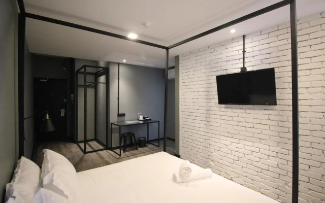 68 Hotel